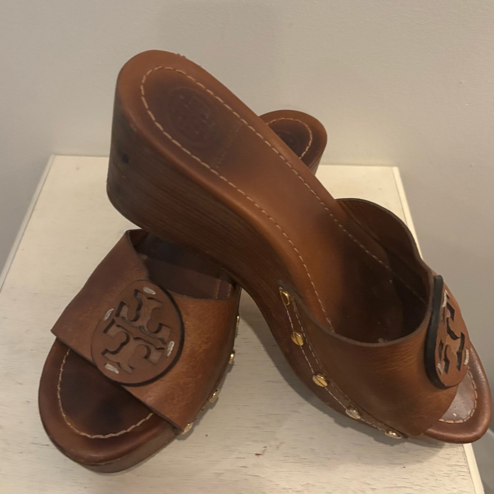 🤩 Modern VTG Tory Burch Leather Clog Wedge Sandals - Camel - Picture 4 of 13